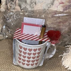 💖NWT Very Large 4PC Mug Gift Set